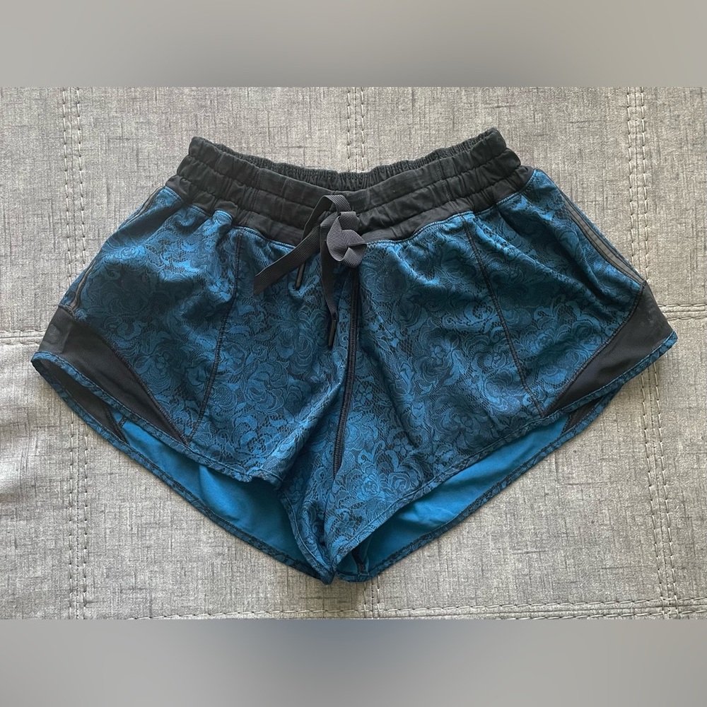 Lululemon Hotty Hot Short Mini Park Lace Multi Blk